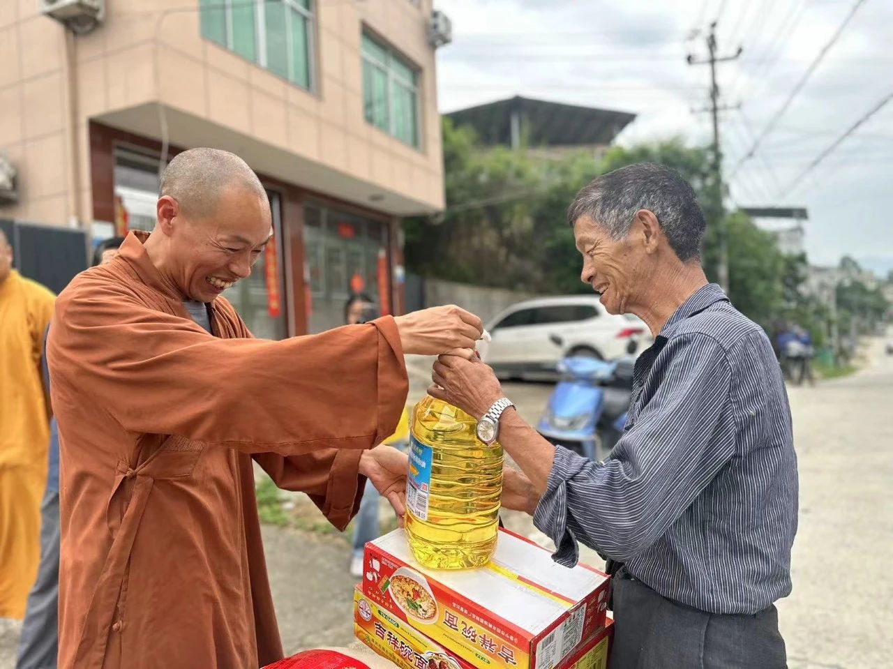 践行人间佛教 别让孝心迟到｜闽侯十寺慈善关爱行记