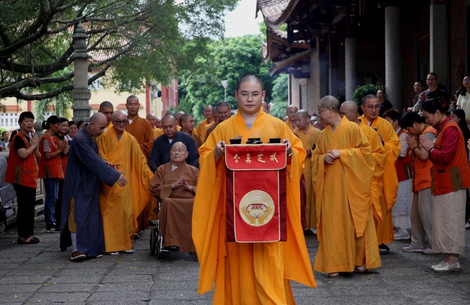 印尼茂物普门寺定海长老一行回祖庭莆田南山广化寺朝礼